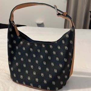 Dooney & Bourke